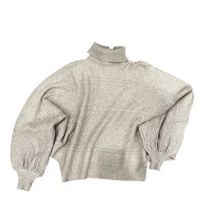 NWOT grey knit sweater